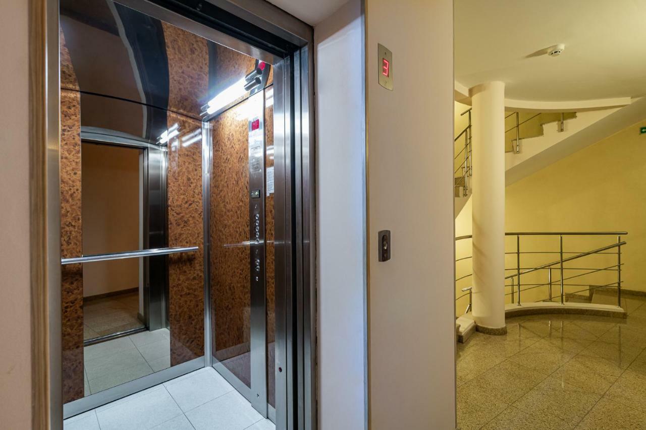 Adamo Hotel Varna Exterior foto